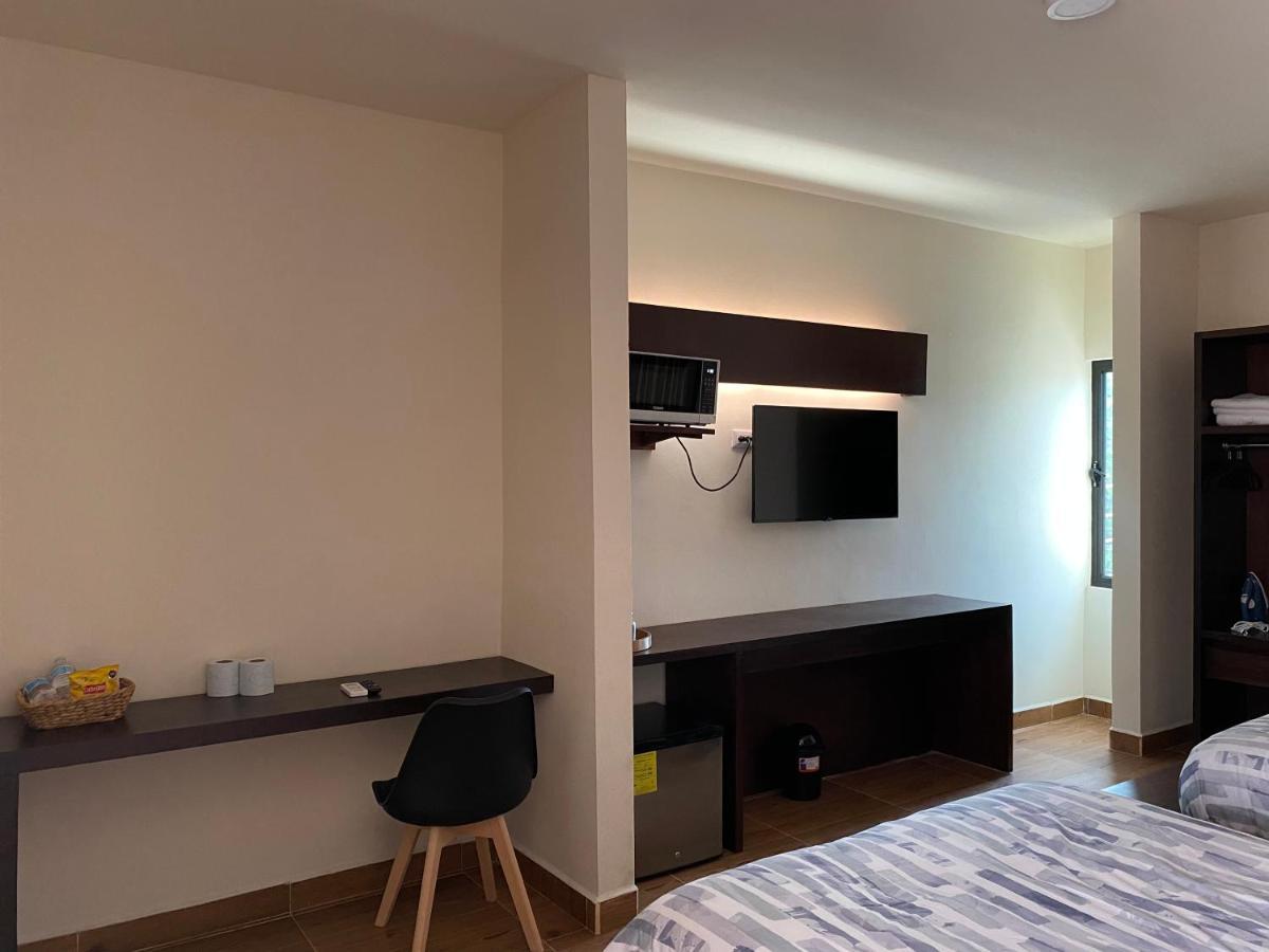 Huasteca Em Suites Ciudad Valles Exteriör bild